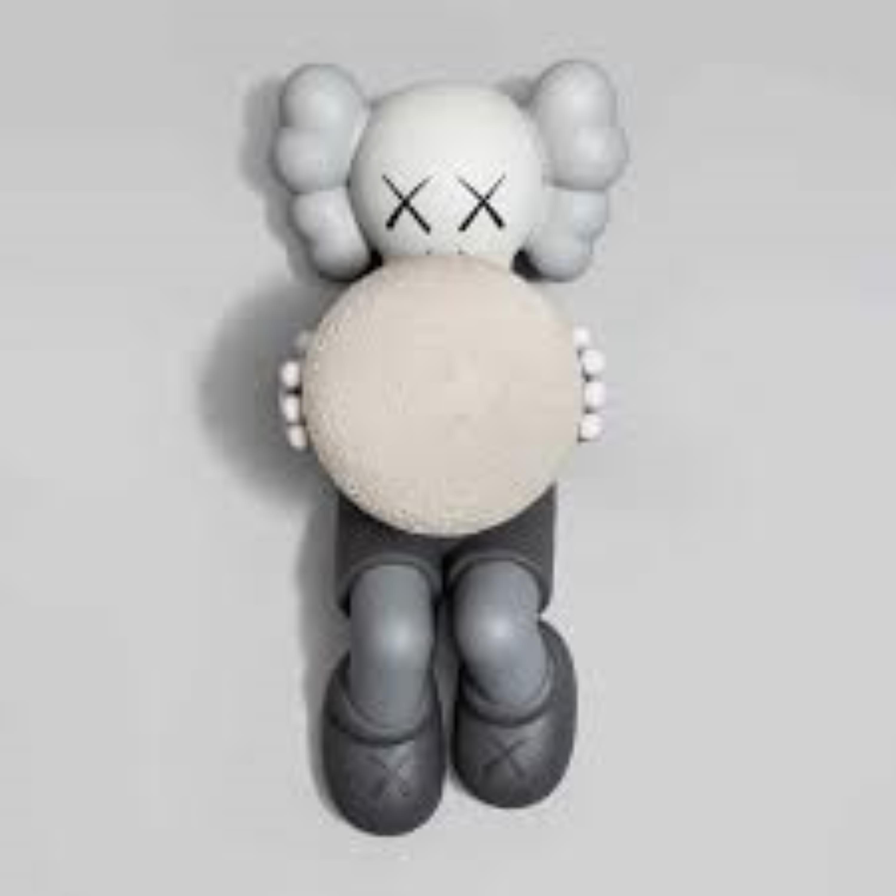 Artwork by KAWS, Holiday Shanghai (Grey), Made of Vinyle, avec un composant lunaire fluorescent Puce