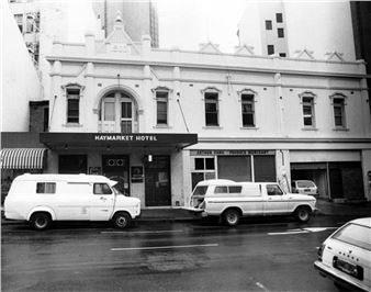 The Haymarket Hotel at Sussex Street, Sydney, 1982 - Anton Cermak
