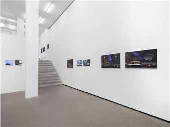 Titus Schade: Der Kiosk – Die Insel - Galerie Eigen + Art, Berlin