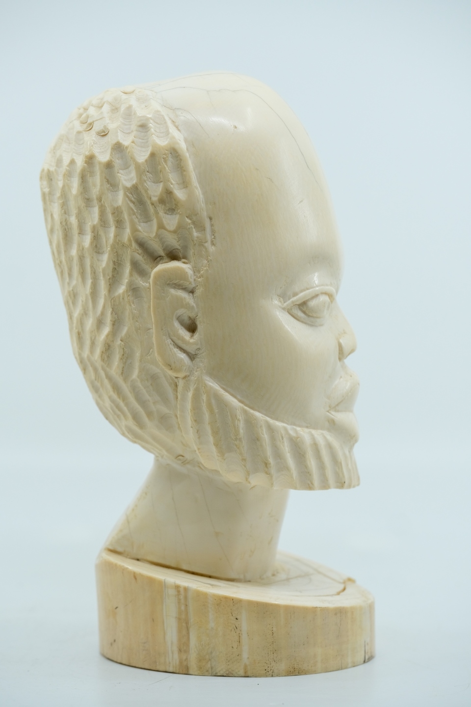Ivory | LARGE ANTIQUE AFRICAN PRE-BAN IVORY CARVED HEAD | MutualArt