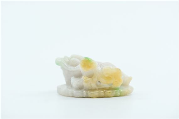 Dragon | VINTAGE CARVED TRANSLUCENT JADE DRAGON PENDANT | MutualArt
