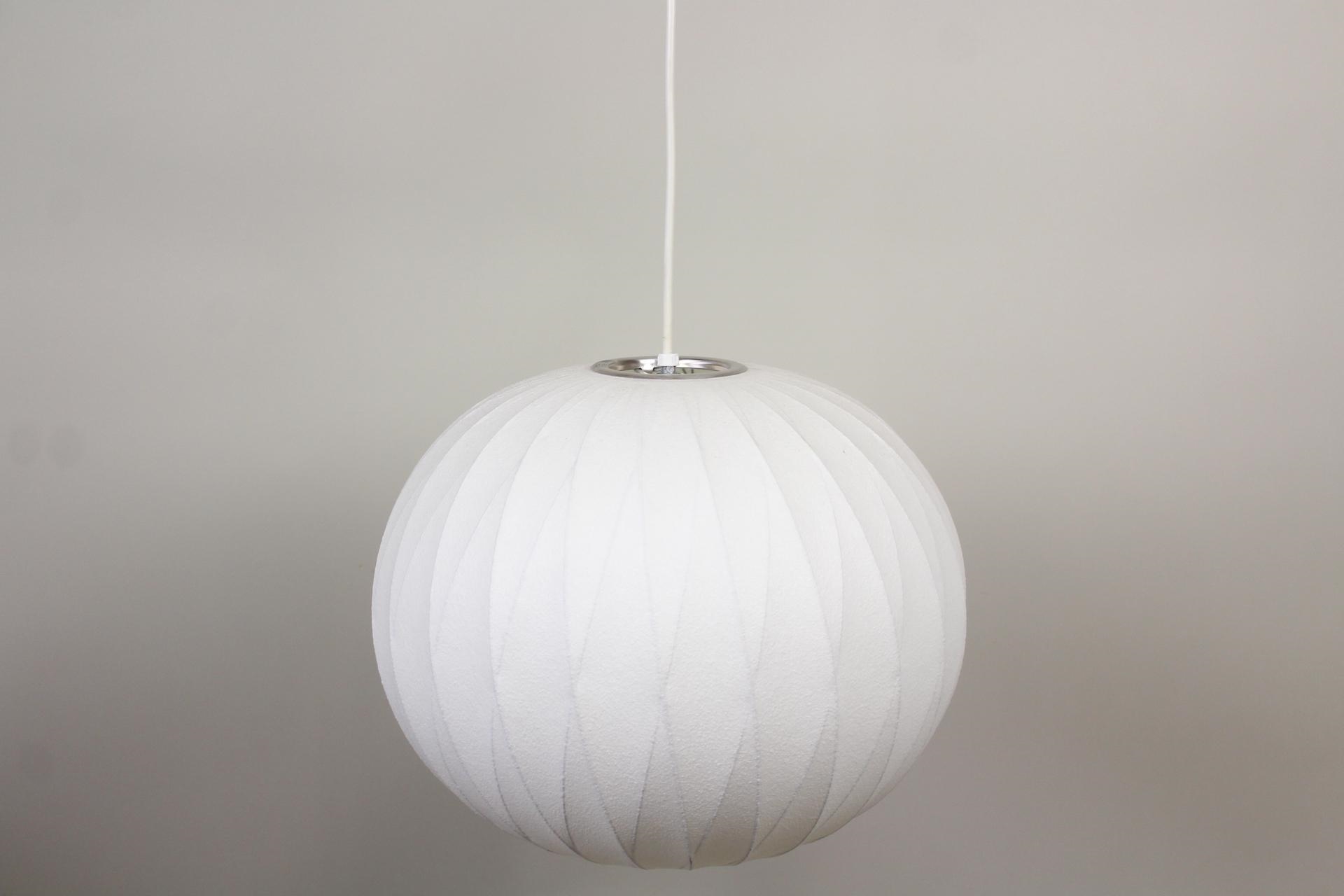 George Nelson | Set of 3 George Nelson Bubble Lights by Modernica ...