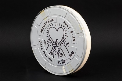 Keith Haring | Hart met drie figuren | MutualArt