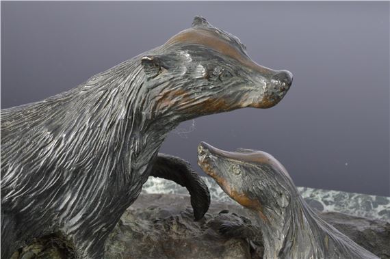Annette Yarrow | the well modelled naturalistic base with badger mother ...