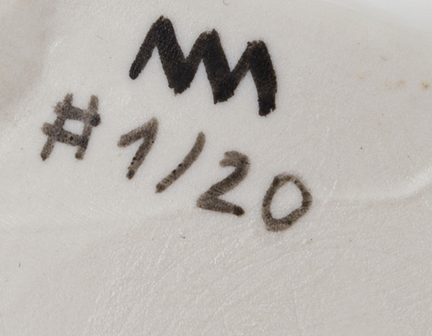 Artwork by Natalia Magalska, The nobility doesn't work, Made of porcelain painted on glaze