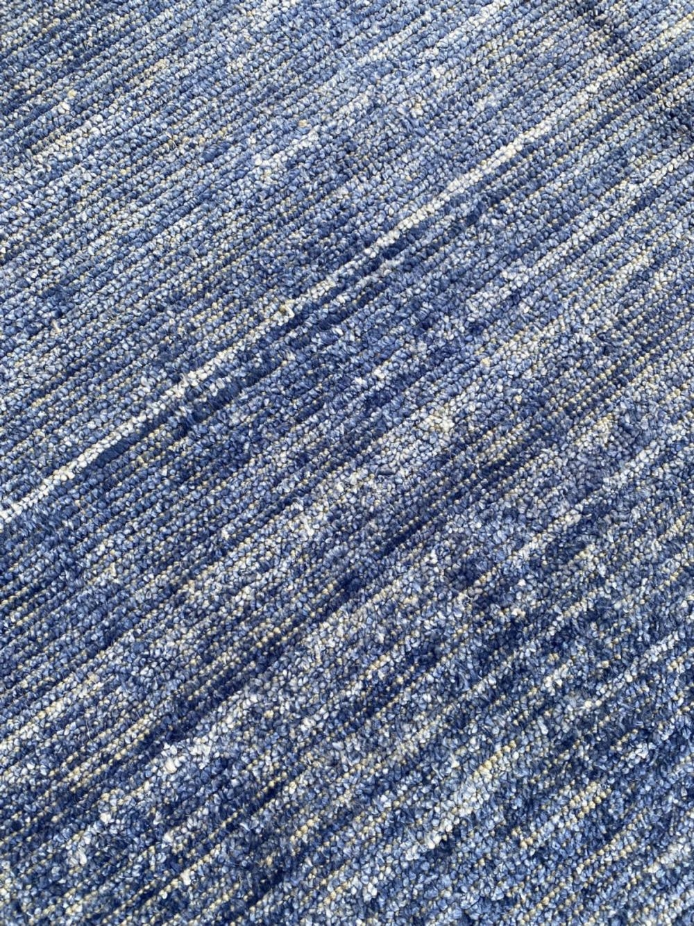 Unknown | A LARGE HAND-MADE LOOM KNOT MODERN RUG (372 X 260 CM | MutualArt