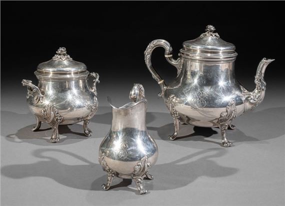 Silver | Plain silver baluster-shaped tea service, figured, standing ...