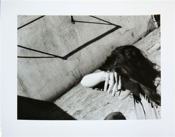 Liegender weiblicher Akt mit Maske, Kauernder weiblicher Akt mit Kamm, Weiblicher Akt mit Salamander, - Franz Roh