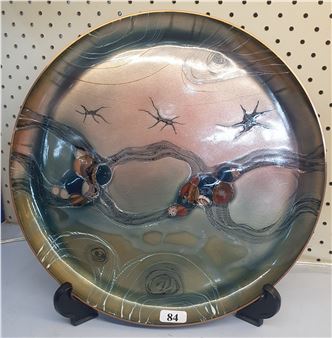 AN AUSTRALIAN MARY RAYMOND ENAMELLED COPPER PLATE - Mary Raymond