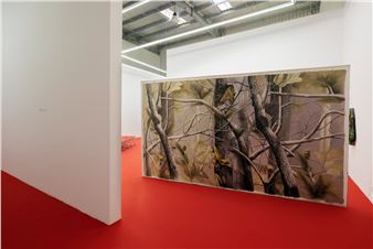 Lantian Xie: Machine Chicken Real Tree Culture - Grey Noise
