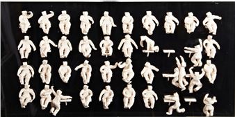 DAISY BOMAN  BO-MEN SCULPTURE  resin figures on s - Daisy Bowman
