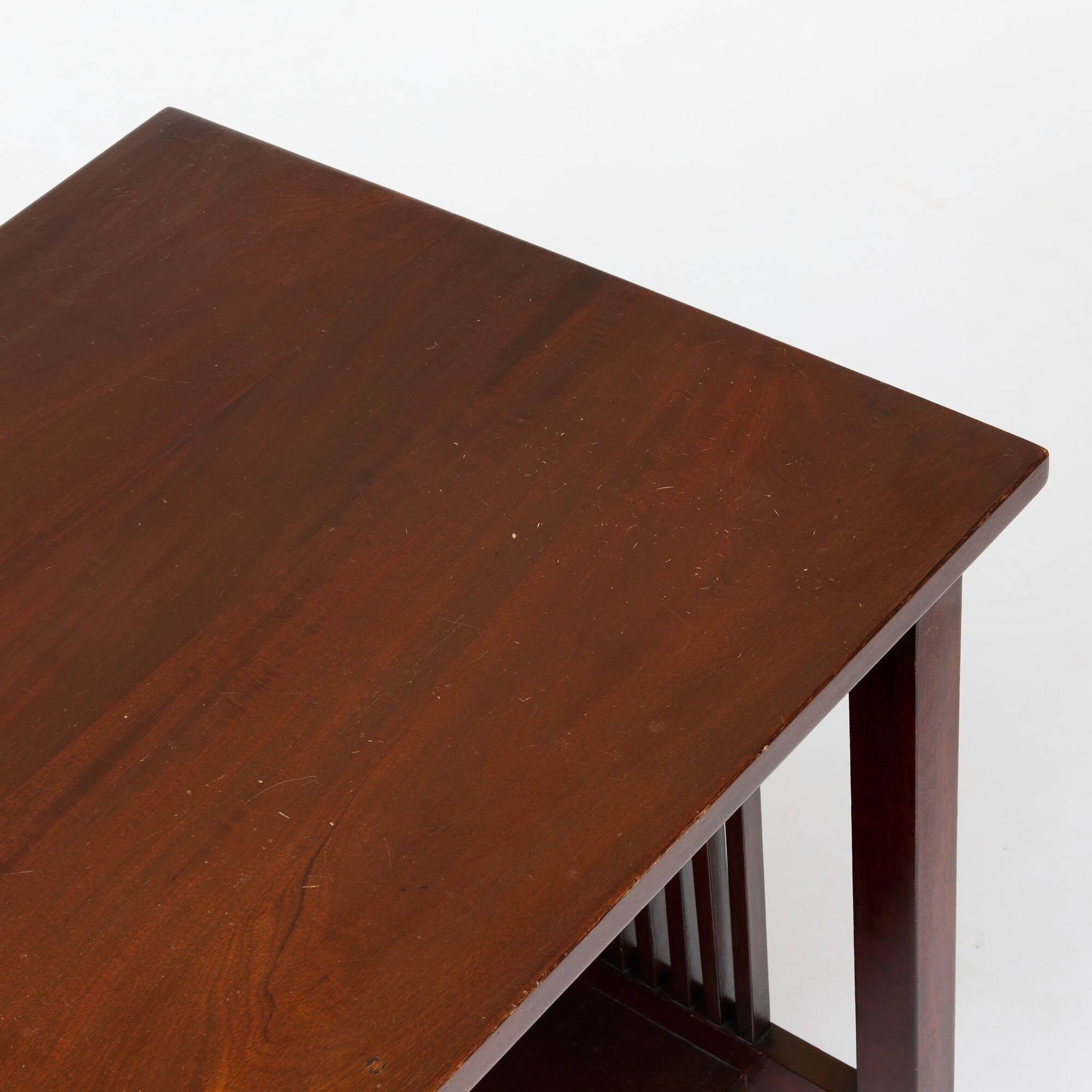 Gustav Stickley | Spindle library table, model 655 (Circa 1907) | MutualArt