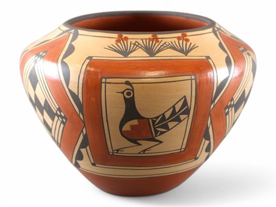 Eleanor Pino Griego Zia Bird Pot - Eleanor Pino Griego