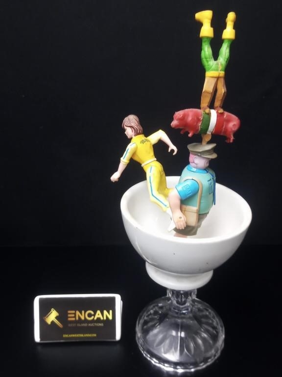 Artwork by San Grato, San Garto, Expressionist Figural Pop Art Sculpture, Made of sculpture