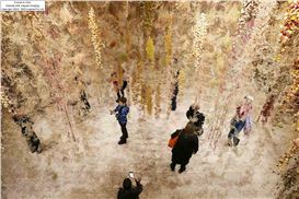 Spring Has Sprung with an Ambitious Flower Exhibition at London’s Saatchi Gallery
