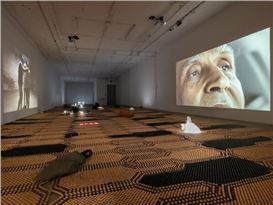 Review: Kenneth Tam: “The Medallion” at Bridget Donahue
