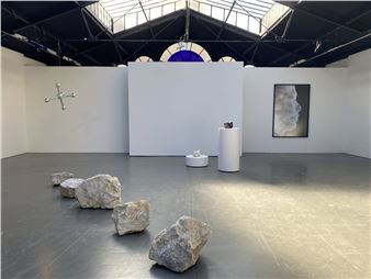 Jeanne Susplugas: Ordinary Madness - La Patinoire Royale / Galerie Valerie Bach