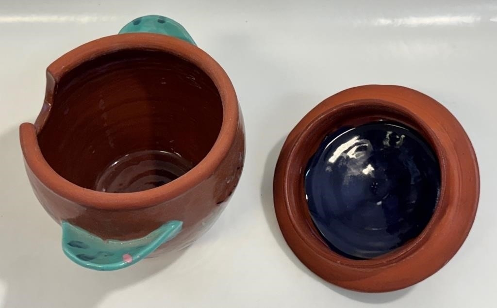 Artwork by Susan Lavenstein, UNIQUE SUSAN LEVENSTEIN SIGNED POTTERY LIDDED BOWL, Made of POTTERY