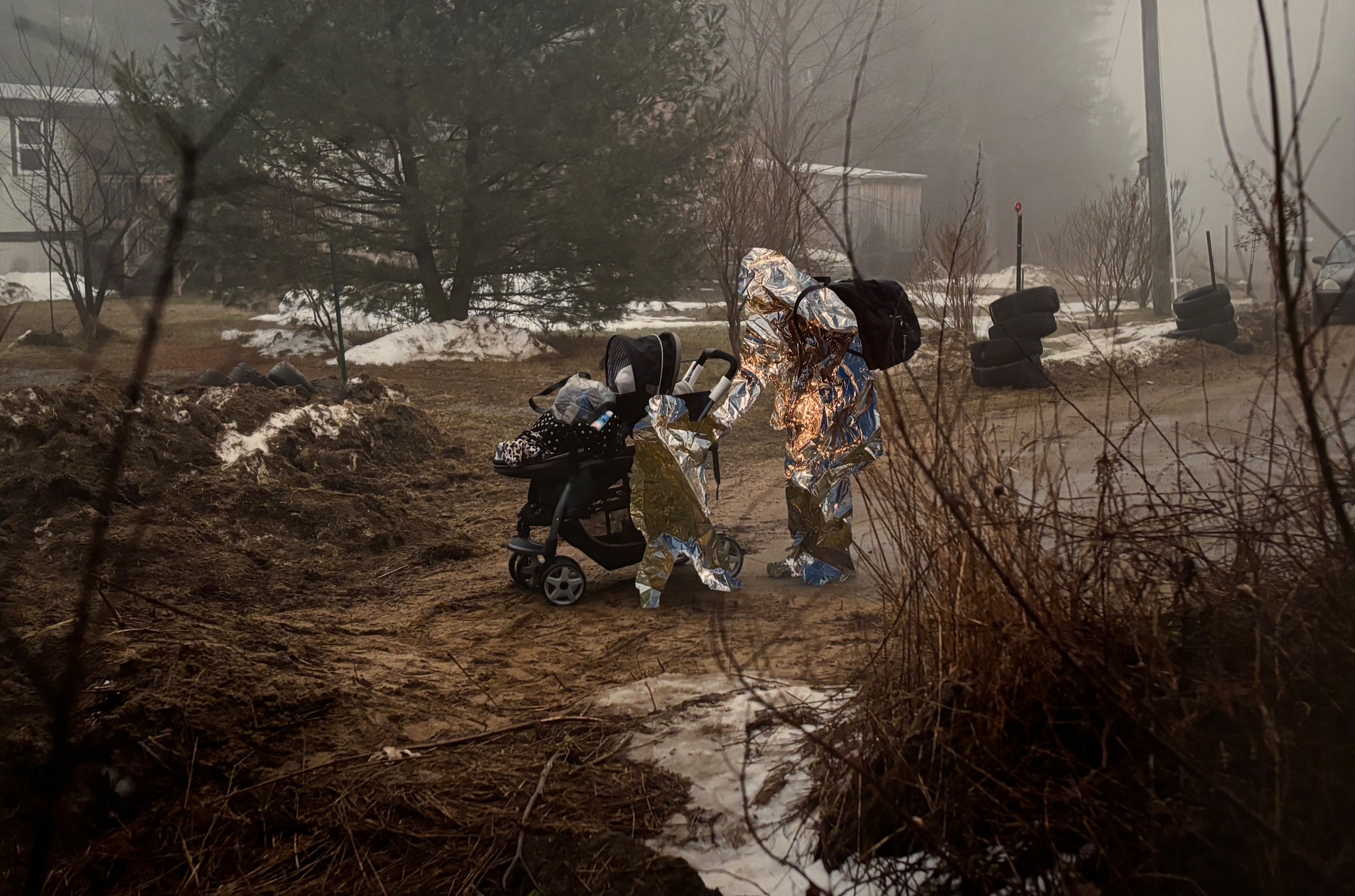 Artwork by Michel Huneault, Sans titre / Untitled (Chemin Roxham, Made of photograph