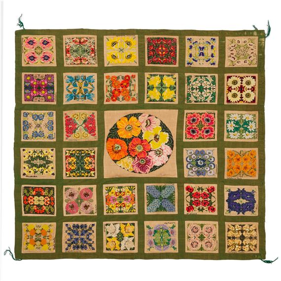 Flower-Bed Quilt with Poppy Circle