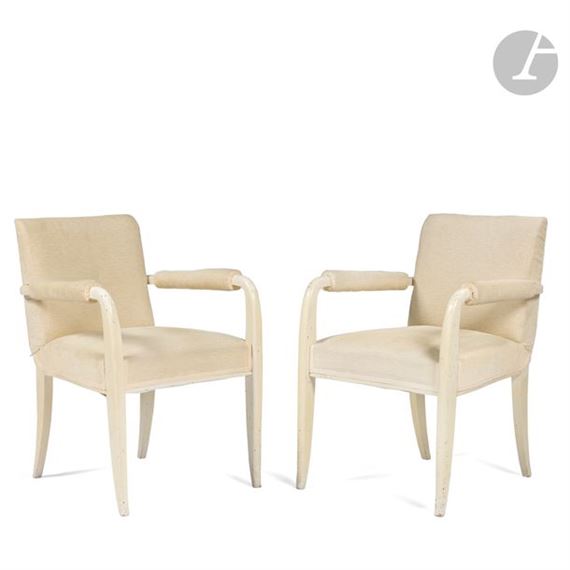 MAISON DOMINIQUE -  Pair of wide Bridge-type armchairs in ivory (re)lacquered ash by André Domin, Marcel Genevrière, Maison Dominique, circa 1930