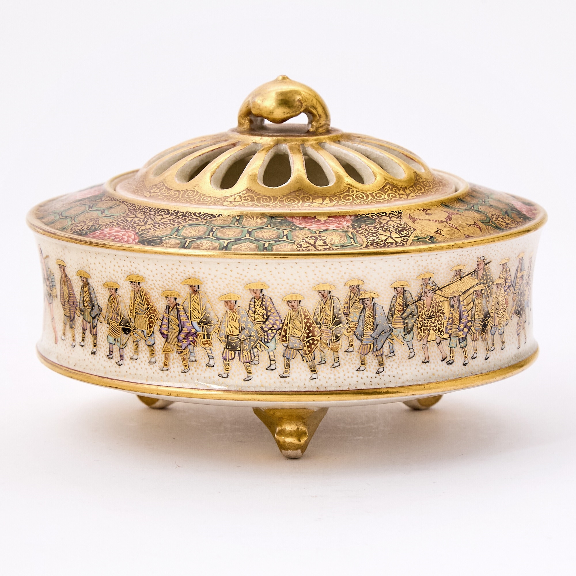 Artwork by Fuzan Ryun, Of compressed cylindrical from, the body supported by three legs, and surmounted by a vented cover