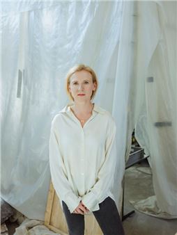 Alicja Kwade: Dusty Die