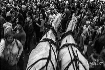 Kevin V. Ton: Eyes wide open - Leica Gallery Prague