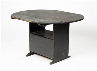 PAINTED HUTCH TABLE - Hutch