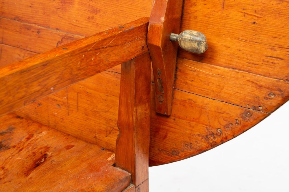 Artwork by Hutch, COUNTRY HUTCH TABLE, Made of Pine and oak