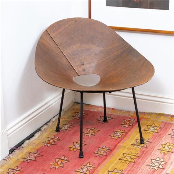 An original plywood Kone chair by Roger McLay circa 1950. Height 71cm Width 74cm Depth 64cm by Roger Mclay, circa 1950