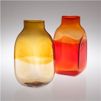 Vase - Ristomatti Ratia