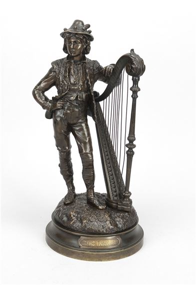 junger Mann mit Harfe