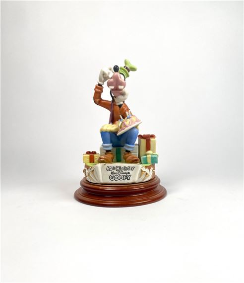 Giuseppe Armani 60th Birthday Goofy Laurenz Figurine