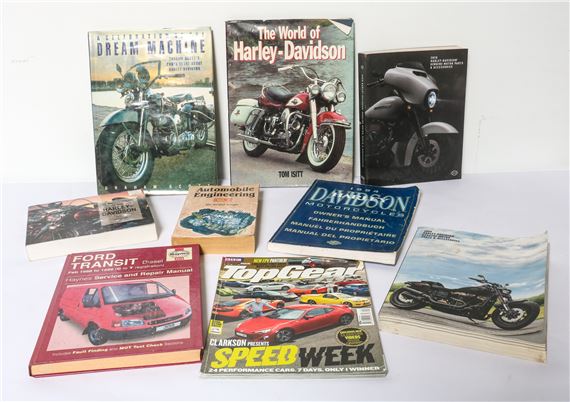 Harley Davidson | A collection of books on Harley Davidson motorcycles ...