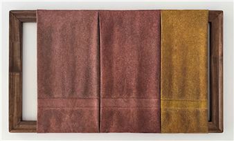 "Made You Look" at William Shearburn Gallery challenges perception with hyperrealism and illusion