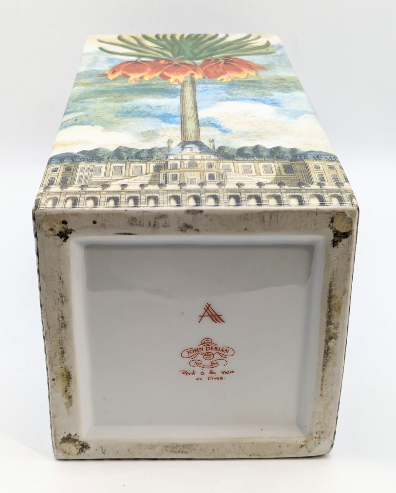 Artwork by Jon Derrain, JON DERRAIN MODERN DESIGNER VASE, Bold Royal palatial homestead design with large floral images H:32cm, Made of vase