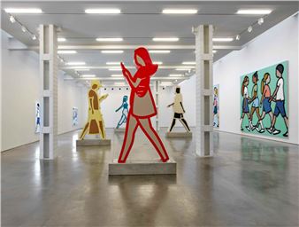 10 major solo exhibitions at leading art galleries