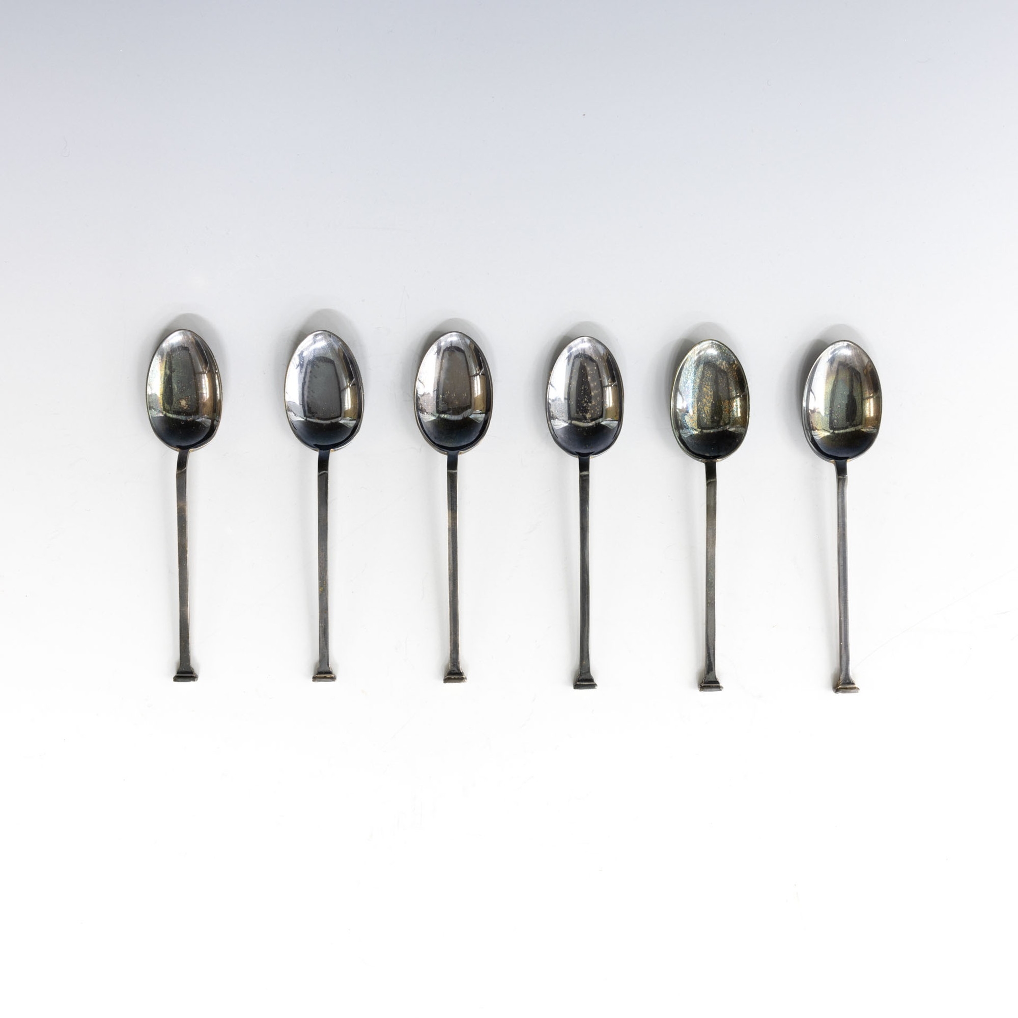 Shane Ridge | TWELVE SETS OF CUPS AND SAUCERS, SIX SPOONS | MutualArt