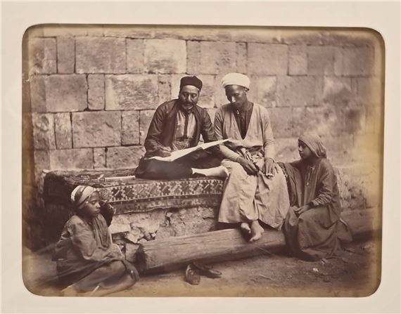 5 Moucharabia, Le Caire, Porteuses d'eau et Ecrivain public Tirages albuminés. Montés sur... - Emile Béchard