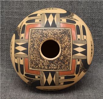 HOPI POTTERY SEED JAR (GLORIA MAHLE) - Gloria Mahle