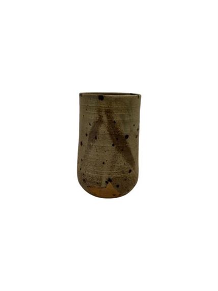 Japanese stoneware brush pot, slightly diabolo body, traces of turning