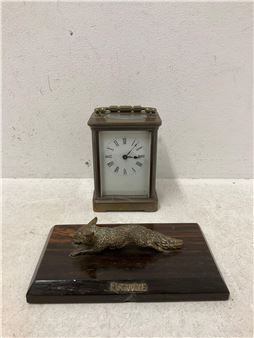 VICTORIAN DESK ORNAMENT - Fugitive