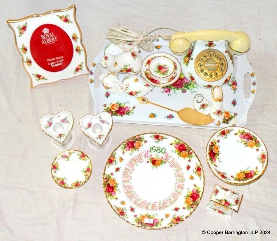 Royal Albert | Royal Albert Country Roses Collection | MutualArt