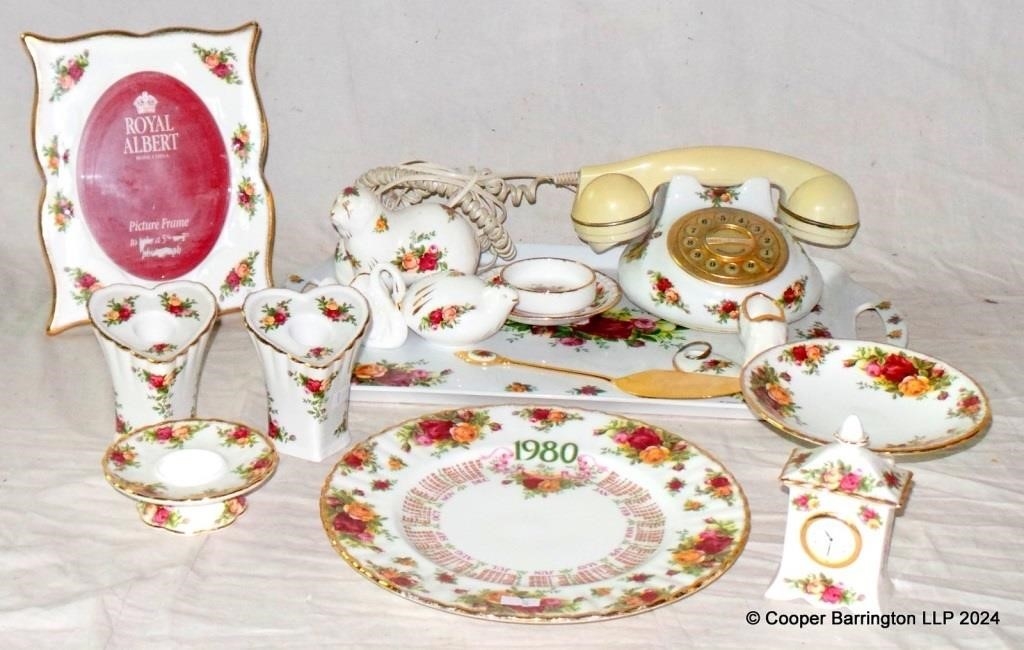 Royal Albert | Royal Albert Country Roses Collection | MutualArt