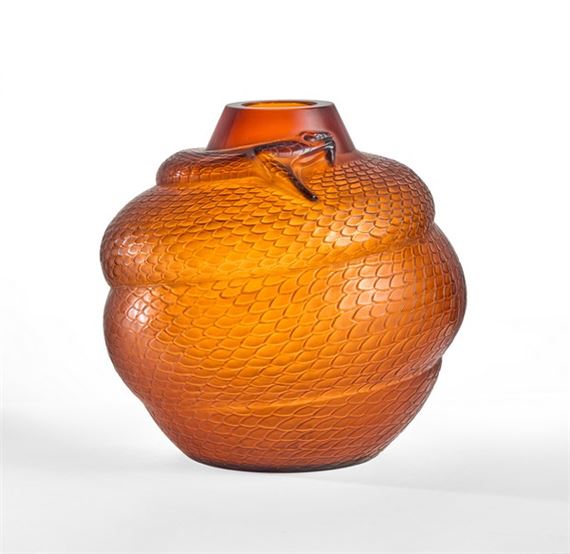 RENÉ LALIQUE (1860-1945) by René Lalique, avril 1924