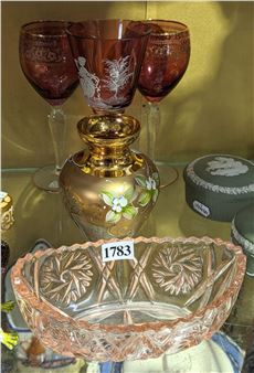 BOHEMIA GLASSWARE AND PINK DISH - FLOAT