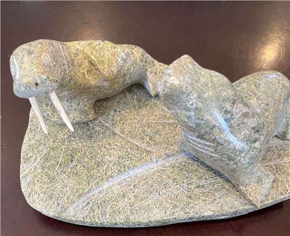 2 walrus on base - Adla Korgak