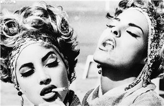 Two Icons, Linda and Christy, Cannes, 1990 - Ellen von Unwerth