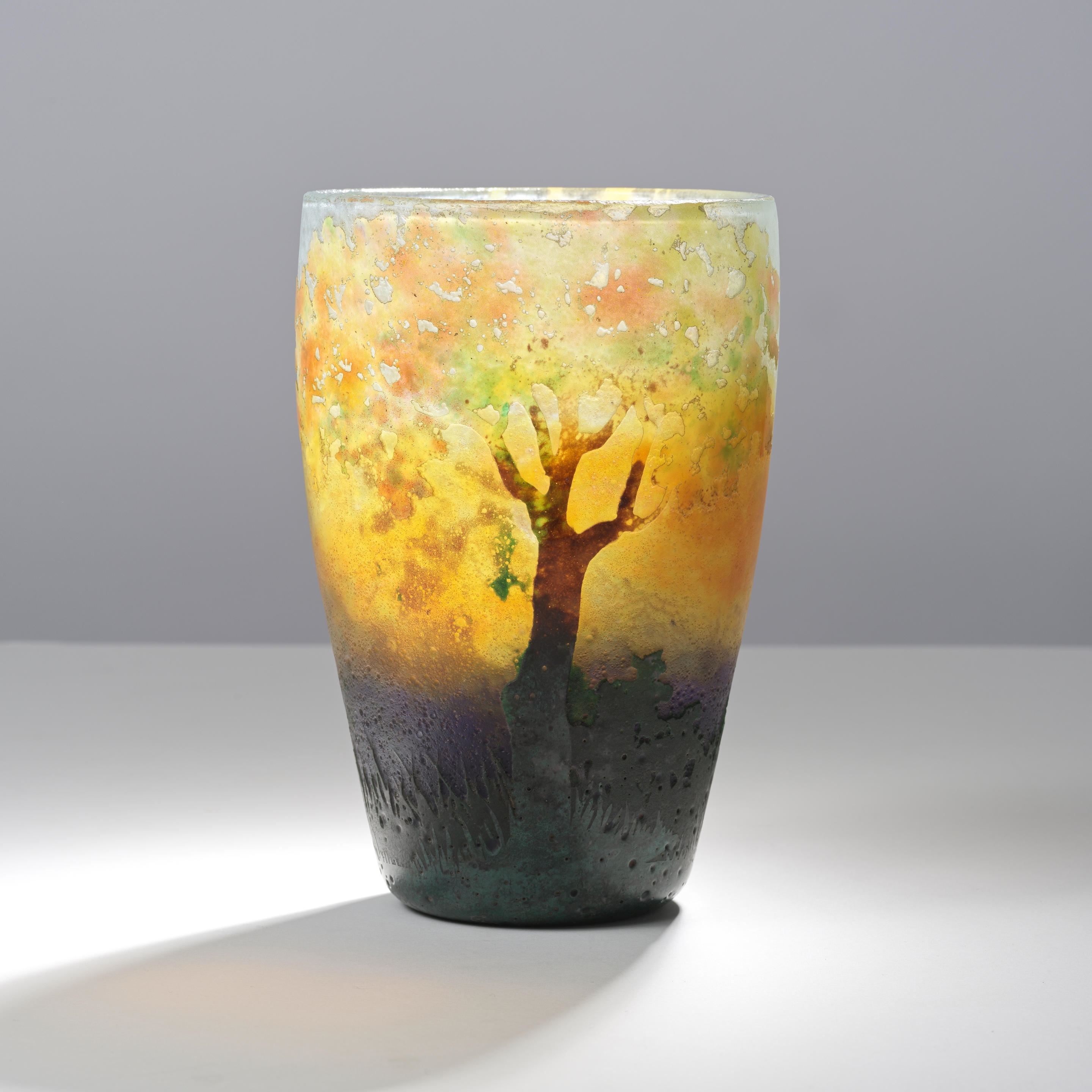 Artwork by Daum Frères, Clain & Perrier, Vase à col évasé, Made of acid-etched multi-layered glass